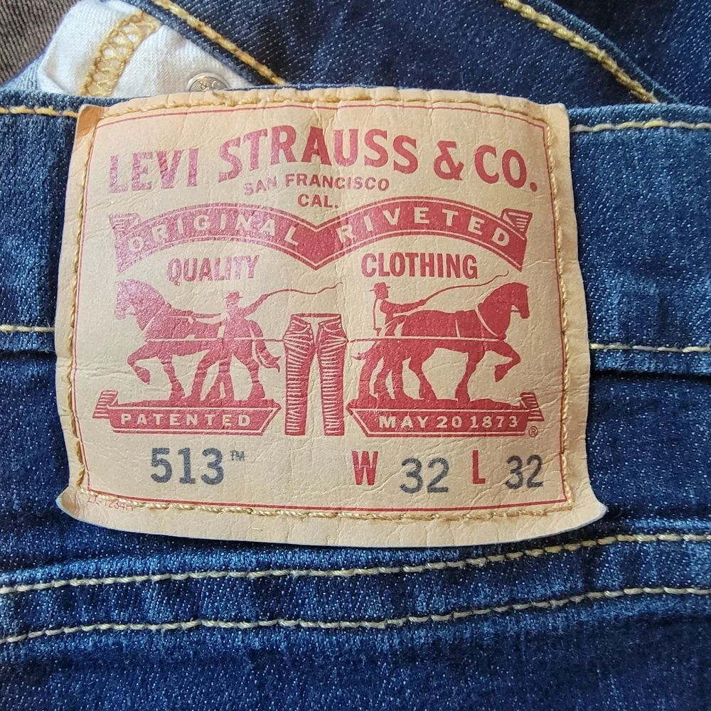 Levi's 513 Blue Dark Wash Distressed Jeans Men's Classic Size 32 X 32